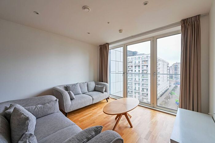 3 Bedroom Flat To Rent In Patina Mansions, East Village, Stratford, London, E20