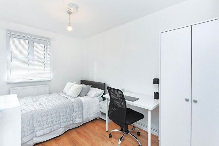 6 Bedroom House To Rent In Gadd Street, Nottingham, NG7