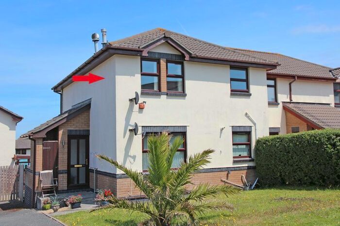 2 Bedroom Flat To Rent In Meadowside, Newquay, TR7