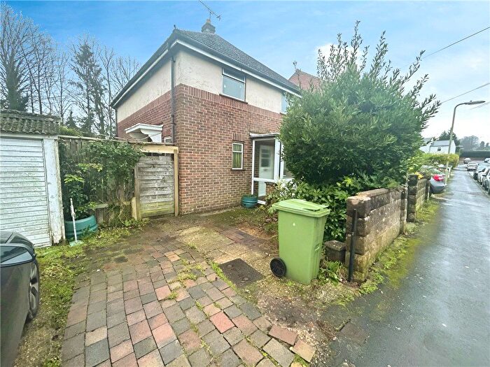3 Bedroom Detached House To Rent In Canning Road, Aldershot, Hampshire, GU12