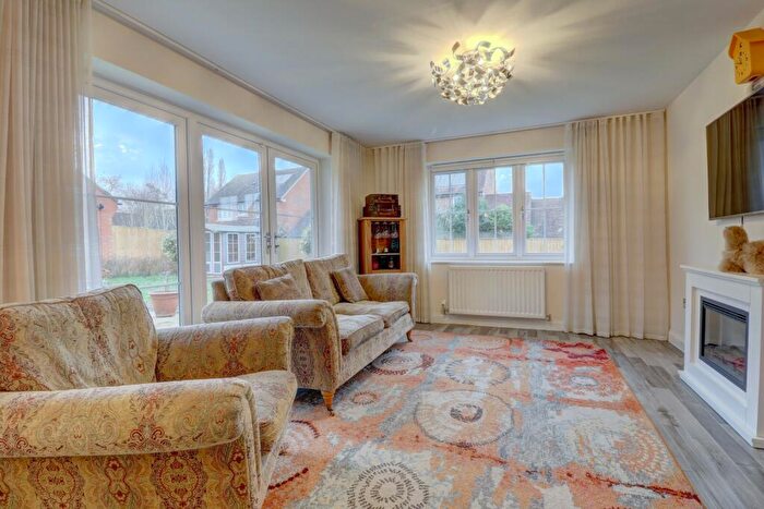 4 Bedroom Detached House For Sale In Picts Lane, Princes Risborough, Buckinghamshire, HP27