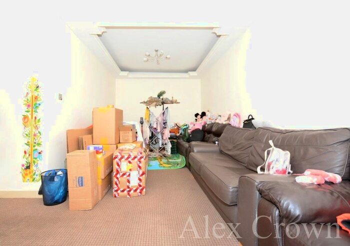 3 Bedroom Terraced House To Rent In Clinton Road, London, N15