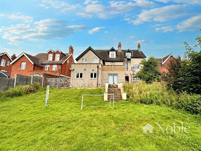 2 Bedroom Flat To Rent In London Road, Brentwood, CM14