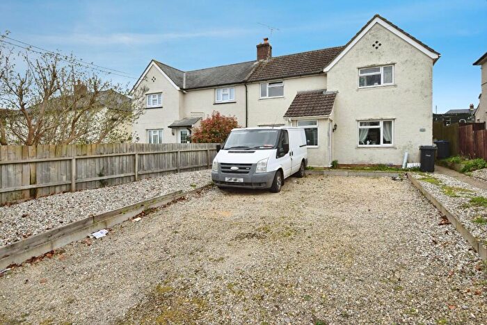 4 Bedroom Semi Detached House For Sale In Salisbury Road, Amesbury, SP4