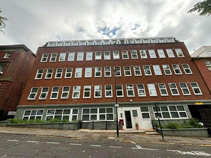 1 Bedroom Apartment To Rent In Charles House, Winckley Square, PR1