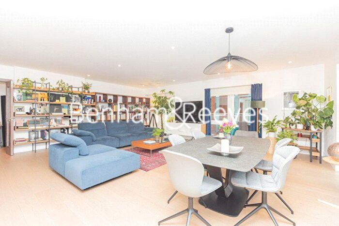 3 Bedroom Flat To Rent In Tierney Lane, London, W6