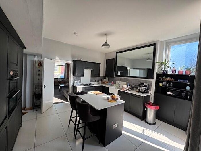 2 Bedroom Flat To Rent In Hornby Road, Blackpool, FY1