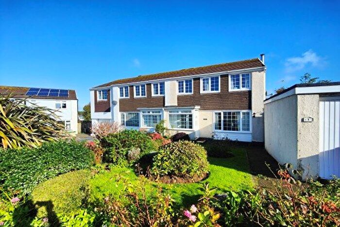 3 Bedroom Detached House To Rent In Colroger Close, Helston, TR12
