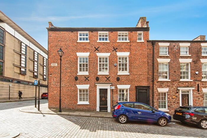4 Bedroom Terraced House For Sale In Mount Street, Liverpool, L1