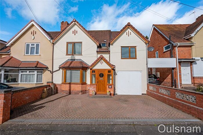 4 Bedroom Semi Detached House For Sale In Perryfields Crescent, Bromsgrove, Worcestershire, B61