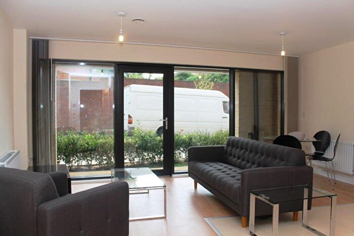 2 Bedroom Flat To Rent In Newman Close, Willesden, London, NW10