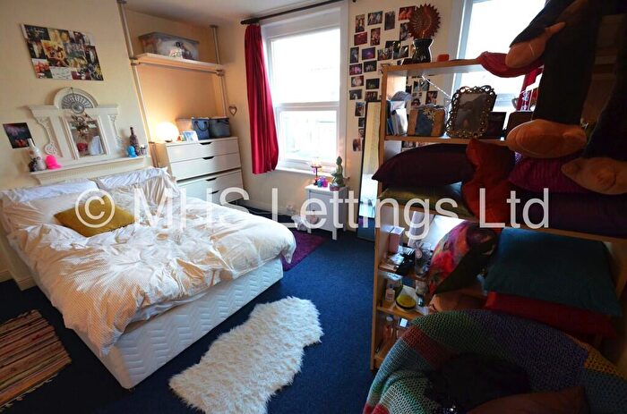 1 Bedroom Terraced House To Rent In Double Room, Hessle View, Leeds, LS6