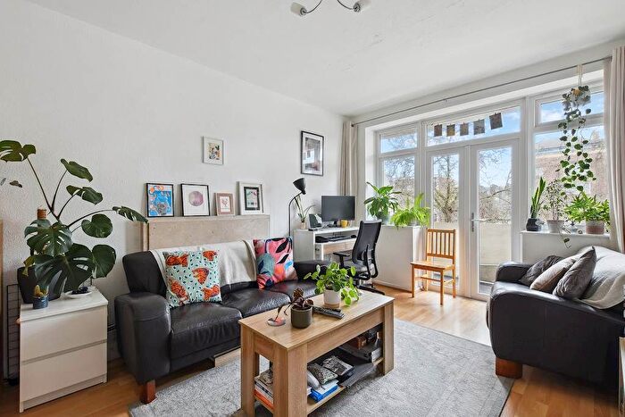 1 Bedroom Flat For Sale In Maida Vale, London, W9