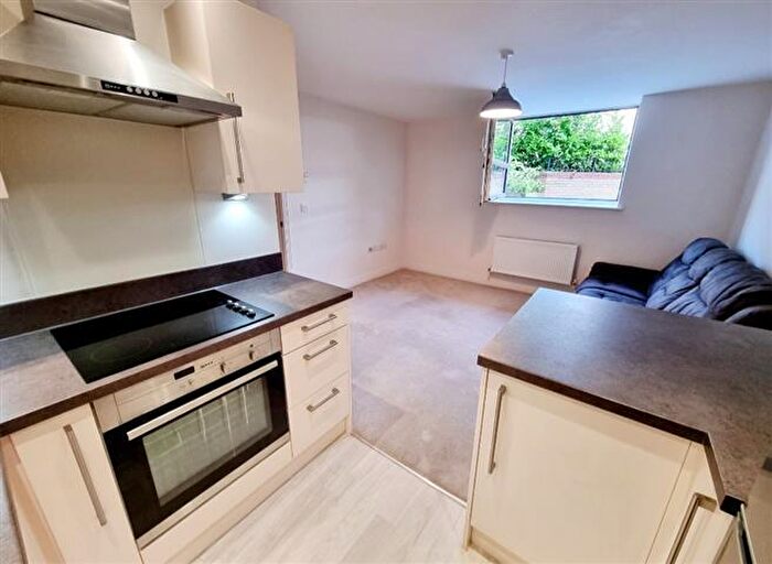 1 Bedroom Apartment To Rent In Swingate, Stevenage, SG1