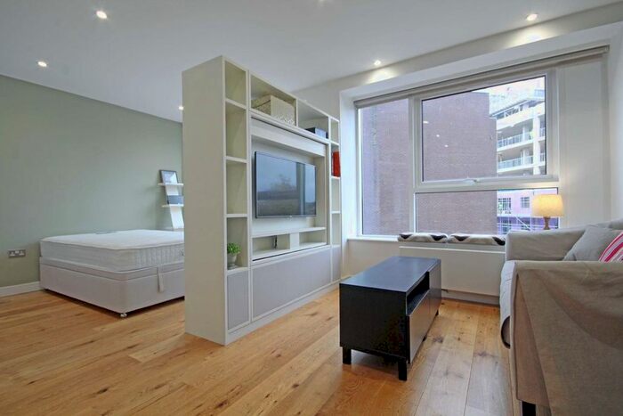 Studio To Rent In Balfour Road, Hounslow TW3