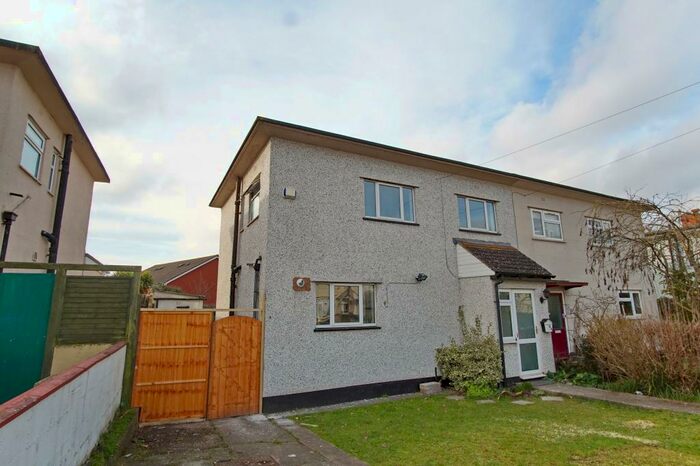 4 Bedroom Semi-Detached House To Rent In Hogarth Walk, Lockleaze, Bristol, BS7