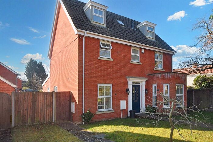 6 Bedroom Detached House To Rent In Earles Gardens, Norwich, NR4