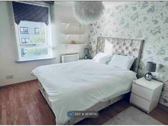 3 Bedroom Flat To Rent In Milnpark Gardens, Glasgow, G41