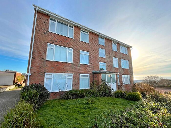 2 Bedroom Flat To Rent In Cliff Court, Harley Shute Road, St. Leonard's, TN38