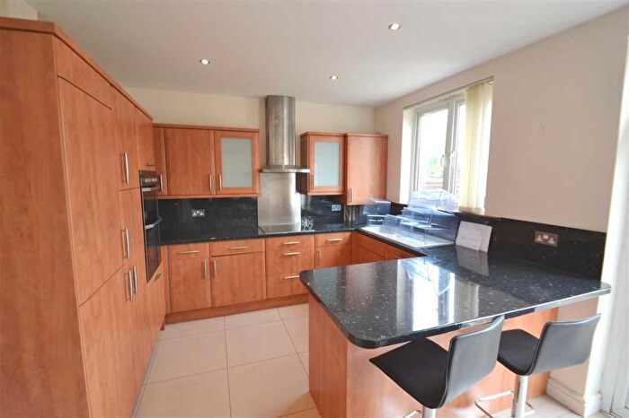 3 Bedroom Terraced House To Rent In Trelawney Road, Ilford, IG6