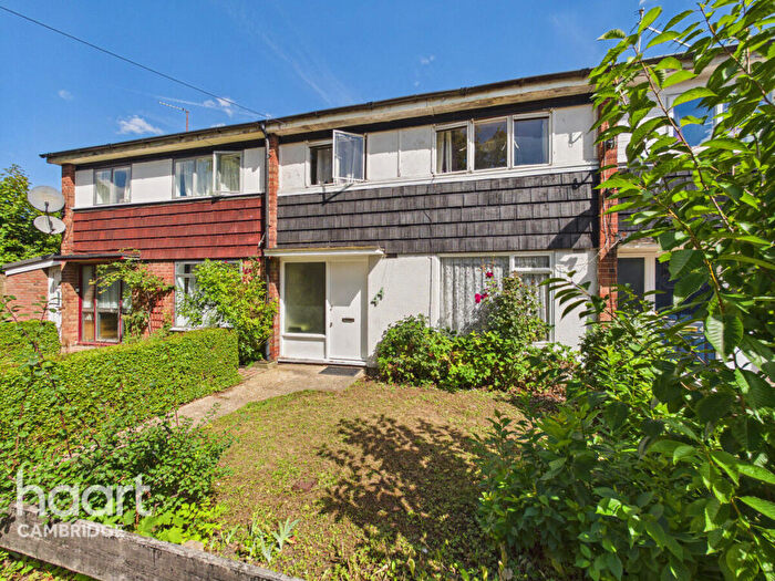 3 Bedroom Terraced House For Sale In Campkin Road, Cambridge, CB4