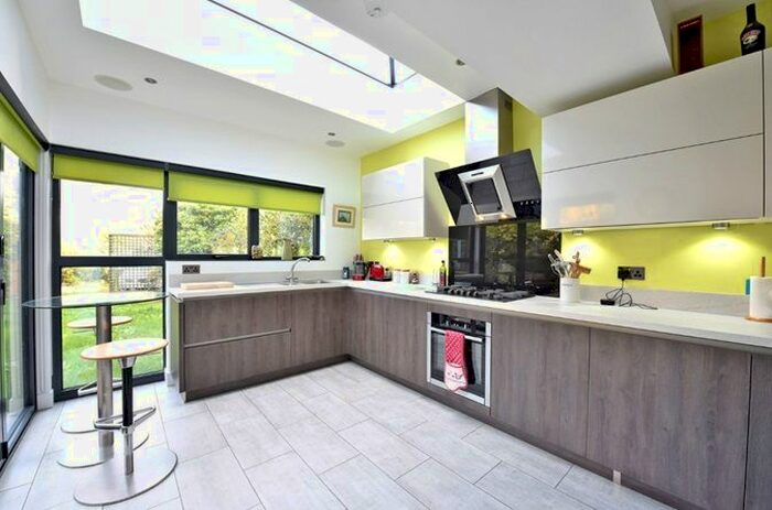 3 Bedroom Semi-Detached House To Rent In Annfield Terrace, City Centre, Aberdeen, AB10