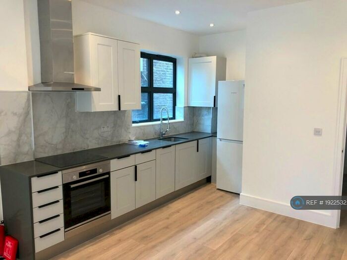 1 Bedroom Flat To Rent In Second Avenue, London, NW4