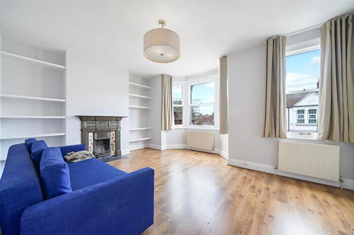 2 Bedroom Flat To Rent In Ivy Road, London, NW2
