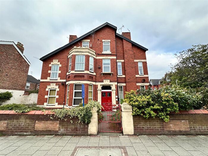 2 Bedroom Apartment To Rent In Banks Road, West Kirby, CH48