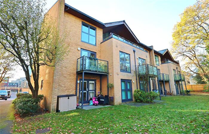 2 Bedroom Apartment To Rent In Victoria Way, Woking, Surrey, GU21