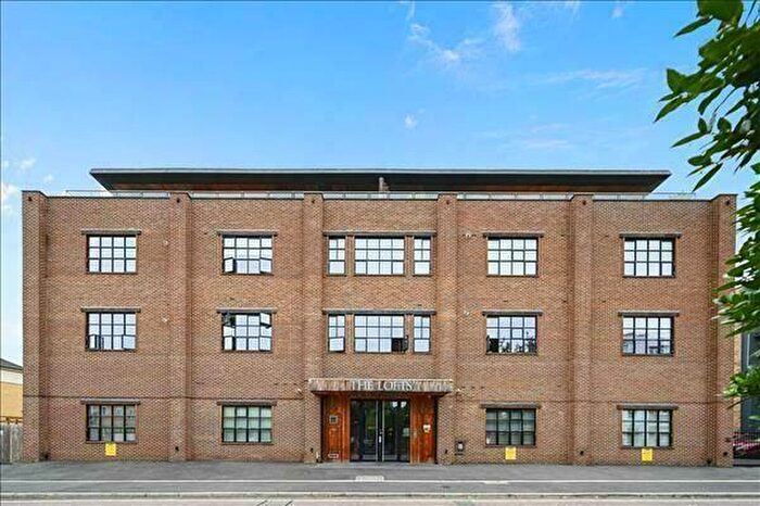 2 Bedroom Apartment To Rent In Grenville Place, Mill Hill, London, NW7