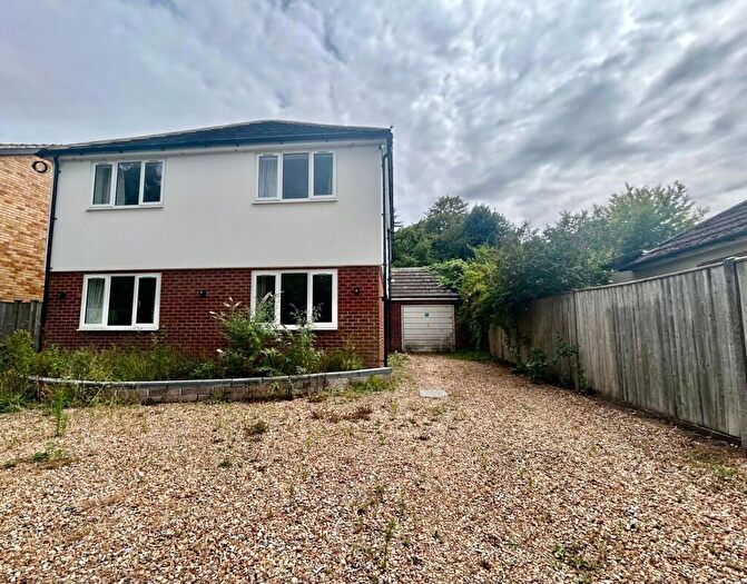 5 Bedroom Detached House To Rent In Aldershot Road, Fleet, Hampshire, GU51