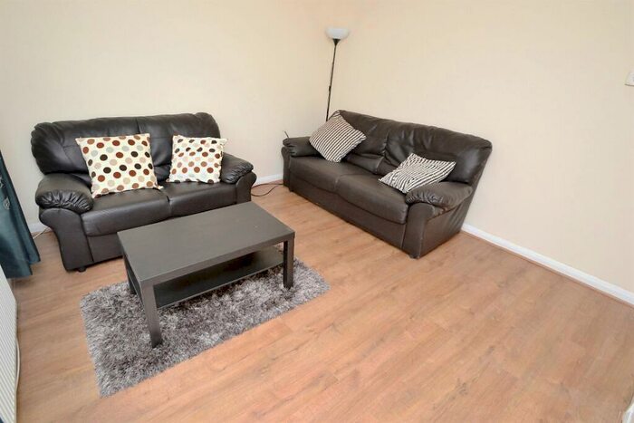 5 Bedroom Semi-Detached House To Rent In Johnson Road, Lenton, Nottingham, NG7