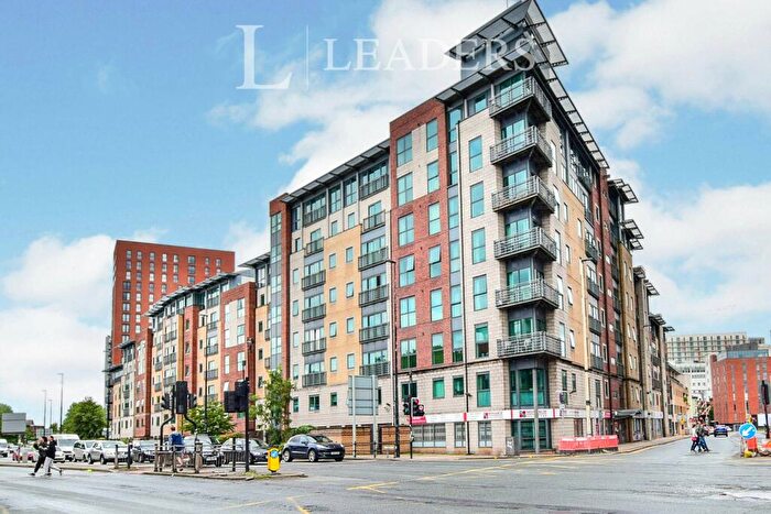 2 Bedroom Apartment To Rent In City Point, Chapel Street, Salford, M3