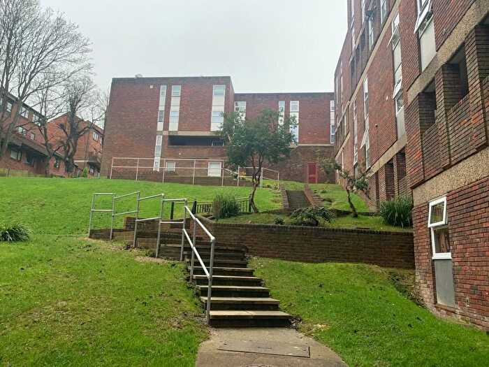 2 Bedroom Flat To Rent In Downs Road, Luton, LU1