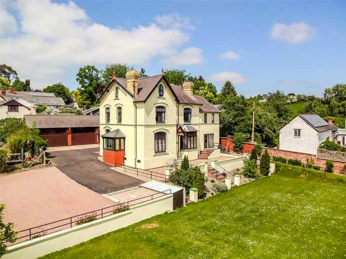 5 Bedroom Detached House For Sale In Bull Lane, Castle