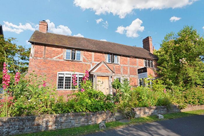 3 Bedroom Detached House For Sale In Pass Street, Eckington, Pershore, Worcestershire, WR10