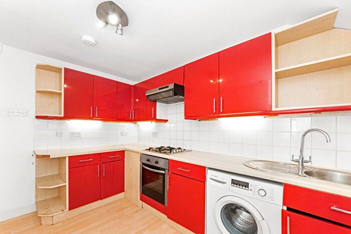 1 Bedroom Flat To Rent In Waldegrave Road, Crystal Palace, London, SE19