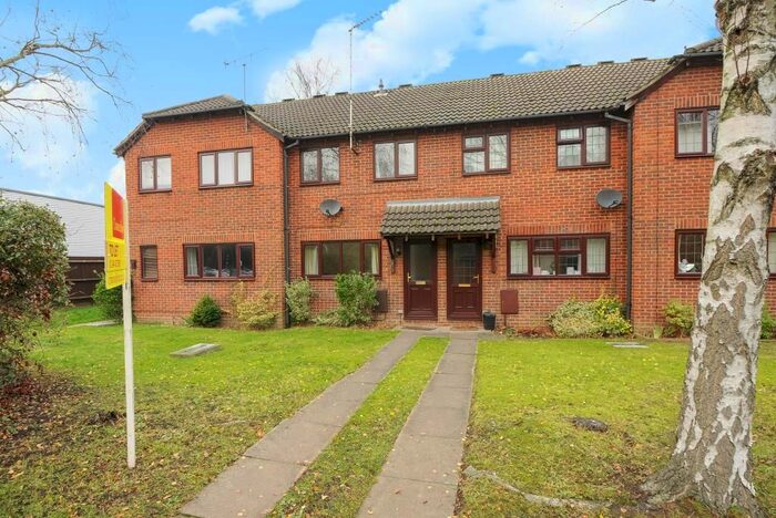 2 Bedroom Terraced House To Rent In South Ascot, Berkshire, SL5