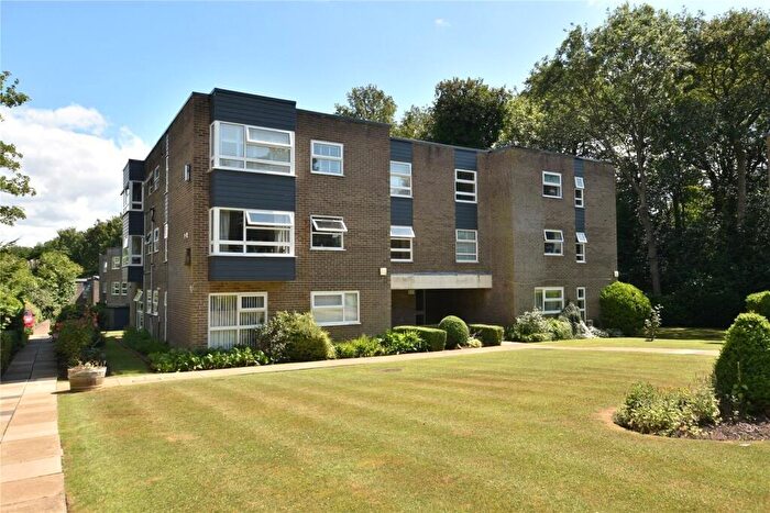 1 Bedroom Flat To Rent In Robinwood Court, Leeds, West Yorkshire, LS8