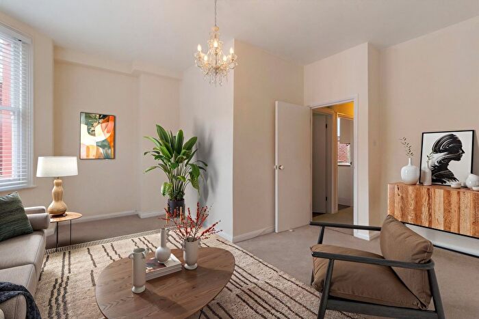 1 Bedroom Flat To Rent In Birnam Road, London, N4