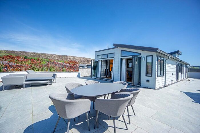 3 Bedroom Park Home For Sale In Abersoch, Pwllheli, LL53