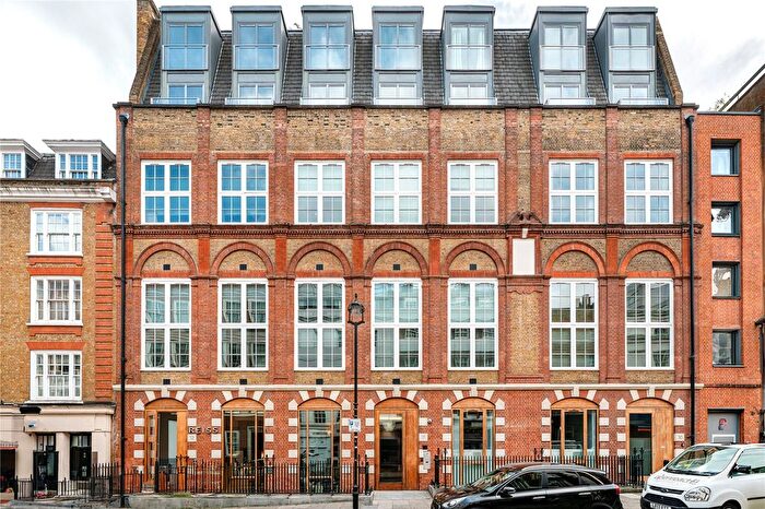 2 Bedroom Flat For Sale In Picton Place, Marylebone, London, W1U