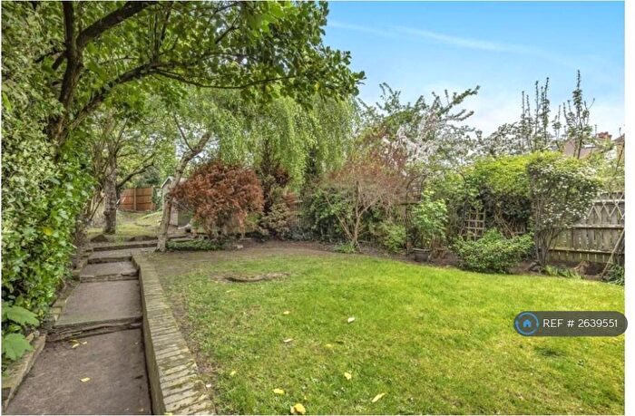 1 Bedroom Flat To Rent In Creighton Avenue, London, N10