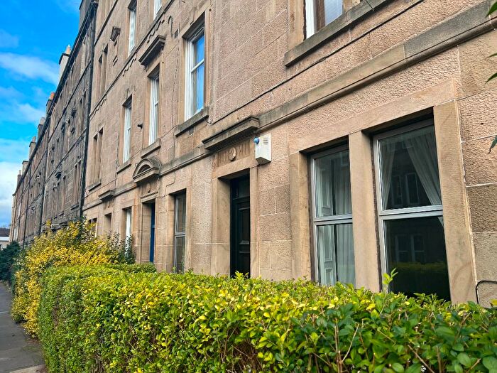 2 Bedroom Flat To Rent In Roseburn Place, Roseburn, Edinburgh, EH12
