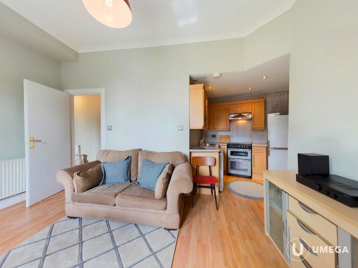 1 Bedroom Apartment To Rent In Leith Walk, Edinburgh, EH6