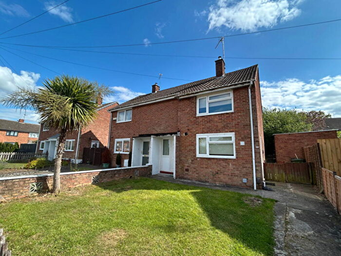 2 Bedroom Semi-Detached House To Rent In Blake Road, Corby, NN18