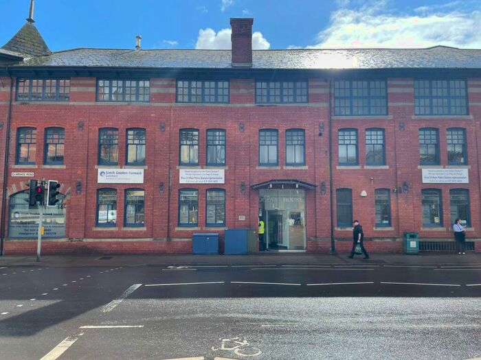 2 Bedroom Apartment To Rent In Ocean House, Clarence Road, Cardiff Bay, CF10