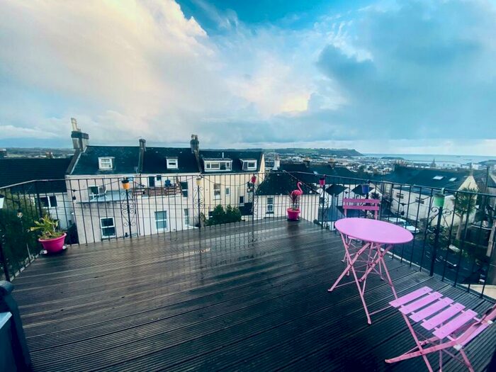 1 Bedroom Apartment To Rent In Lipson Road, Plymouth, PL4