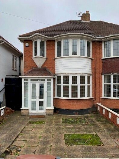 3 Bedroom Semi-Detached House To Rent In Coventry Road, Birmingham B26